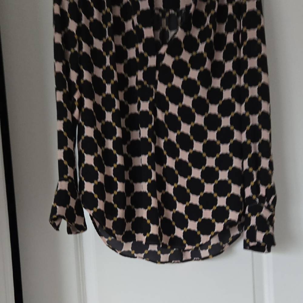 Ann Taylor Geo Metric Design Blouse
